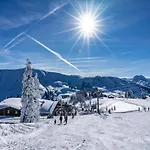 In Near The Lift شقة