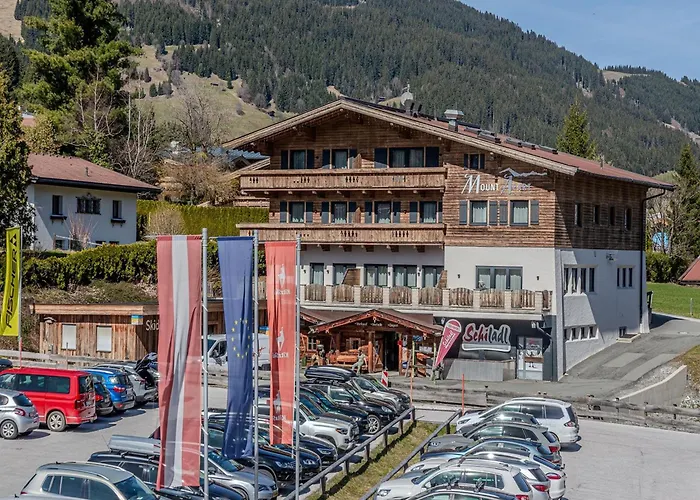 In Near The Lift 아파트 *